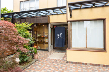 花月旅館 ＜JR静岡駅南口から歩いてすぐ＞
ビジネス、観光、部活の合宿などで多くの方に利用いただく旅館です。