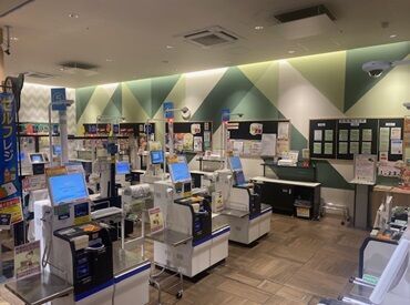 JR熊本東口からすぐ！
勤務終わりに買い物も♪
スキマ時間で働けるのも
魅力的です！