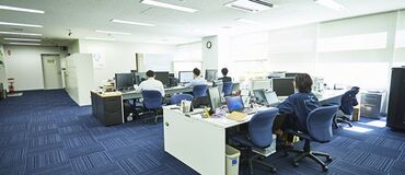 ★職場見学、大歓迎★
「雰囲気がわからなくて不安…」
それで応募しないのは勿体ない！
まずは見学してみませんか？