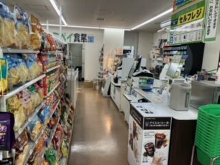 大手工場内にあるコンビニなので安心◎
ファミマ経験者大歓迎です♪