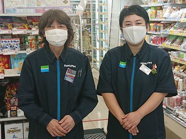 駅スグの好立地！
無理なく通えるので続けやすい♪
幅広い年齢層の方が活躍中！