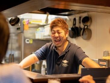 いつも笑顔の小山店長♪
様々な飲食店の経験を経て、現在SABAR大阪福島店を任されています！