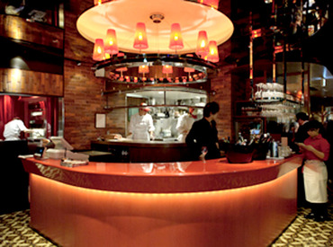 渋谷アチェーゾ（Italian Bar & Trattoria SHIBUYA ACCESO）【2337】 【来店不要】
いつでもどこでもスマホで受けられる24時間面接実施中♪