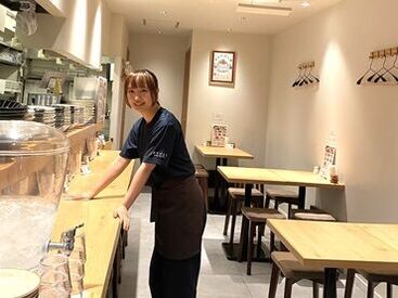 みそびより ＜昨年9月にオープンしたばかり＞
綺麗な店内でのお仕事です♪
席数も多すぎず、働きやすい◎