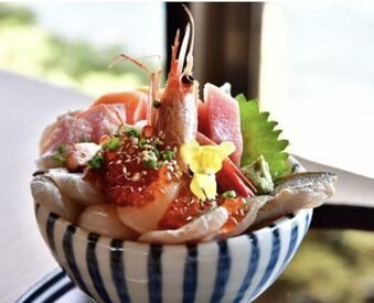 まかないで食べれる「海鮮丼」★
しかも…無料なんです(*'▽')
学生に大人気◎海鮮好きは応募するしかない！