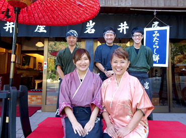 看板商品の「いわい餅」★
自家製の餡やオリジナル生地が
長年愛される理由なんです♪
40年以上通ってくれている常連さんも…！