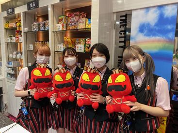 ザシティ/ベルシティ相模大野店 駅チカで制服までかわいい…!?
通勤もラクチンだし、制服が着たくてシフトイン★
未経験歓迎！応募理由は何でもOK♪