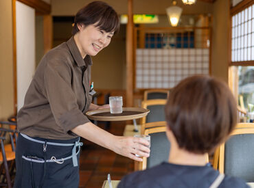 うどん茶屋北斗 樽味店 未経験者&ブランクさんも大歓迎◎
おしぼりのお渡しなど…簡単なことから
あなたのペースに合わせてお任せします！