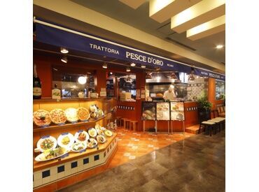 ペッシェドーロ 横浜店 ＼ホールスタッフ大募集／
ランチ・ディナーの時間帯、
ご希望のシフトで勤務可能です♪
WワークOK！短時間・扶養内勤務も可能◎