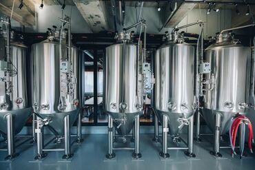 2021年にオープンした複合施設”BOIL”にある
自社クラフトビールの醸造所となります！
