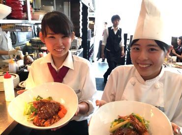 キッチン大宮　マークイズみなとみらい店 Newスタッフ大募集！！
シェフ手作りの美味しいまかない付き！
新作メニューをイチ早く試せたり、お腹も大満足♪