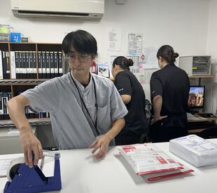 店舗への回収などは社用車で♪
ちょっと外に出たり身体を動かしたりするので、
気分転換になるのもポイント★
≪AT限定可◎≫