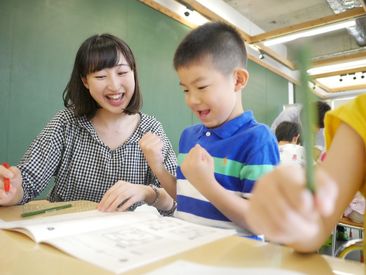 花まる学習会 浜松教室 まずは子どもたちの顔と名前を
覚えることからスタート！
