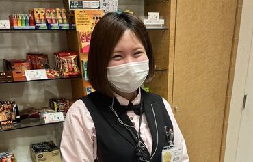 SUPER LIONS（スーパーライオンズ）　豊野店 先輩と一緒だから未経験でもすんなり馴染めます♪
働くうちに、気心知れたバイト仲間もできちゃうよ★