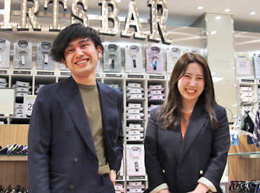 SUIT SQUARE　神戸三宮店 働きながら自然とスーツに詳しくなっていきます♪
いろんな知識を得ることができるので、やりがいにも繋がります◎