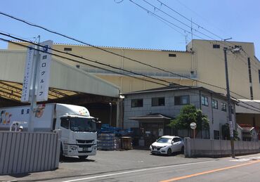 各種手当や社会保険完備など待遇面も充実！スタッフ専用保育園が利用可能なので子育て世代も大歓迎！