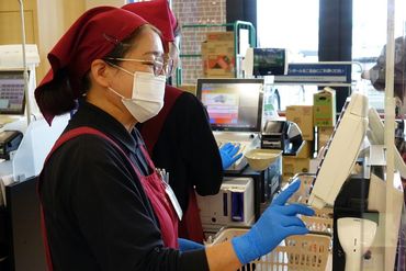 Ａ・コープ橿原店 未経験歓迎★
「家から近かったので！」「友達が楽しそうに働いていて！」
そんなキッカケで始めた方も多数♪