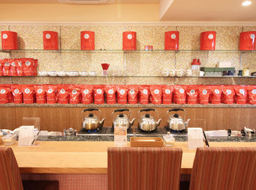 The tee Tokyo（ザ・ティートーキョー） かわいいパッケージも魅力的な紅茶はずらっと100種類★香り高い最高級の紅茶に囲まれながら、お仕事しませんか♪