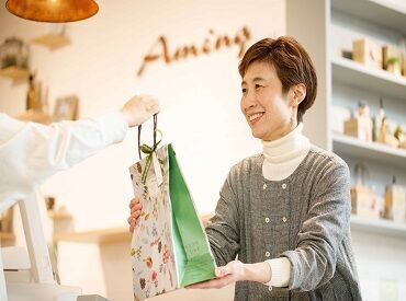 アミング天白店 車通勤OK！
駐車場も完備で通勤ラクラク♪
1日3.5時間～の勤務なので
仕事が終わればそのまま買い物やプライベートも充実！